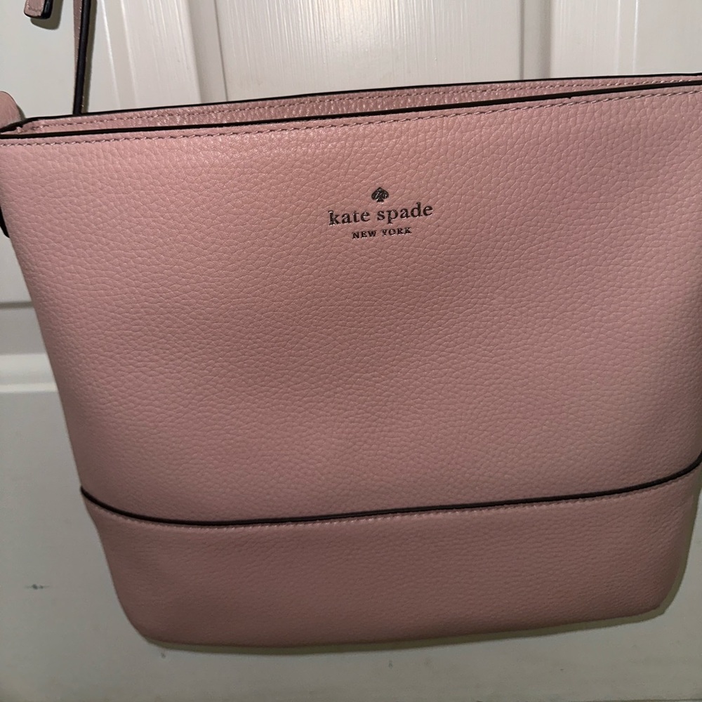 Light Pink Kate Spade Crossbody Purse with Adjustable Straps